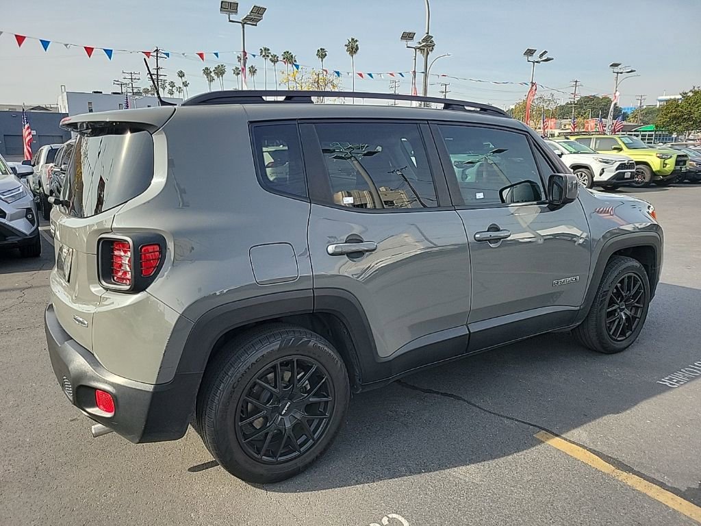 Used 2019 Jeep Renegade Latitude w/ Popular Equipment Group image 7