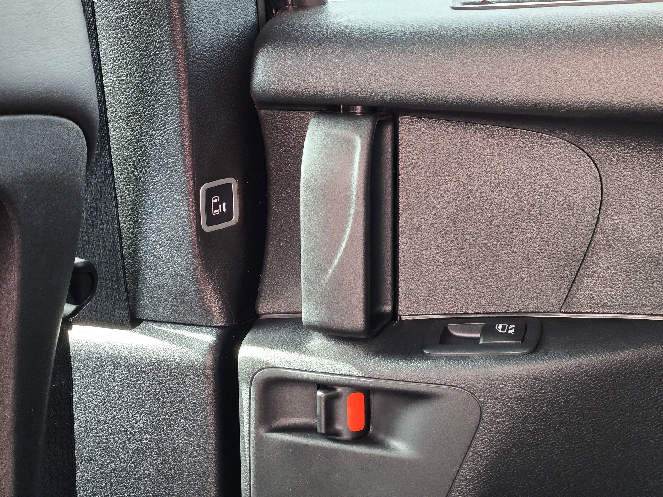 New 2026 Chrysler Pacifica Select image 24