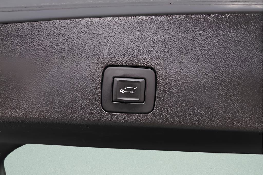 Used 2021 Buick Encore GX Essence image 42