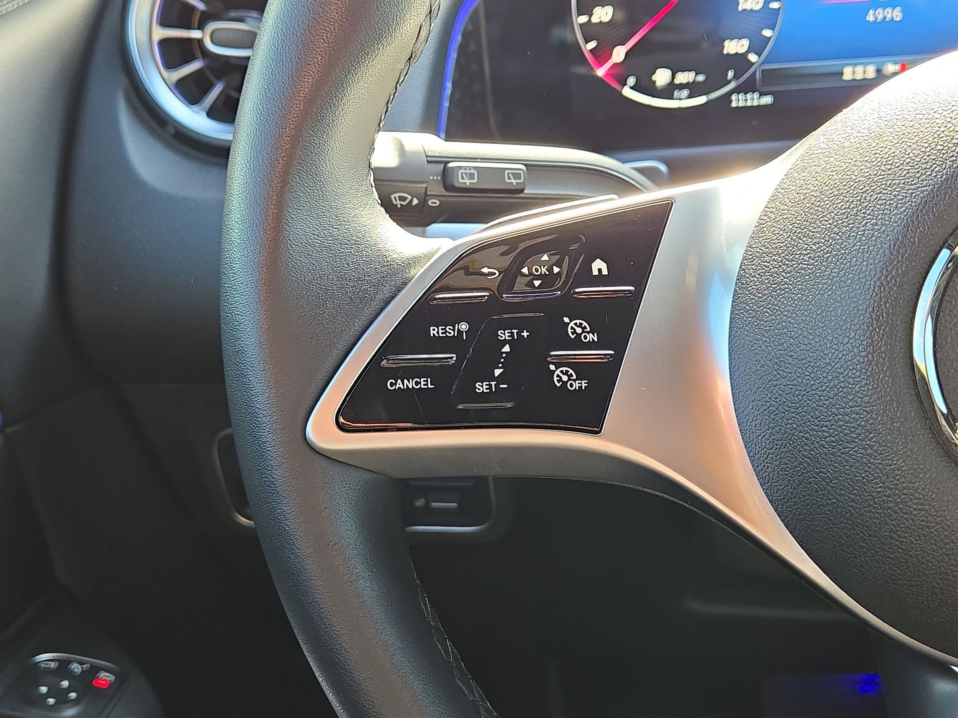 New 2025 Mercedes-Benz GLB 250 image 21