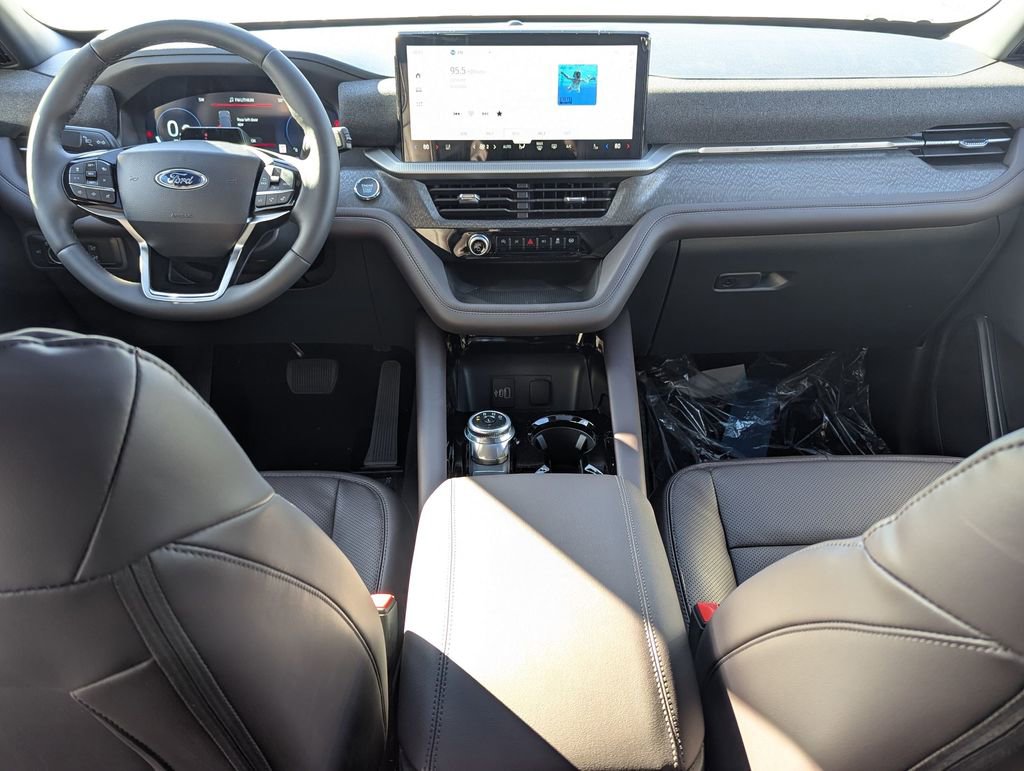 New 2026 Ford Explorer Platinum w/ LUX Leather Package image 17