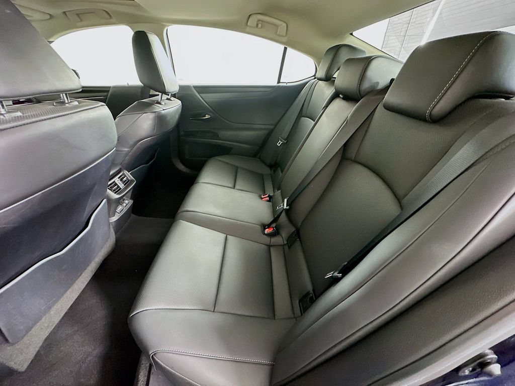 Used 2023 Lexus ES 350 w/ Premium Package FWD image 31