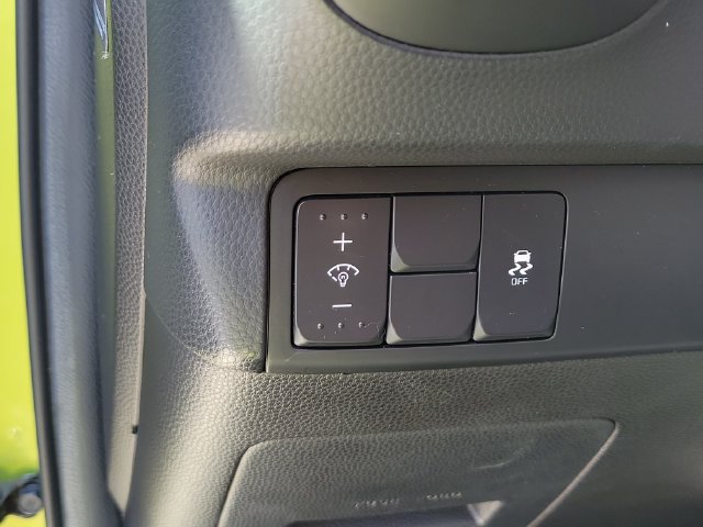 Used 2015 Kia Soul FWD image 16
