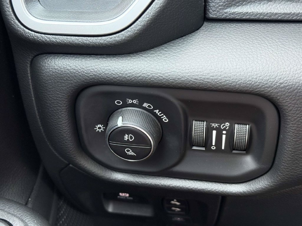 New 2026 RAM 1500 Big Horn AWD/4WD image 26