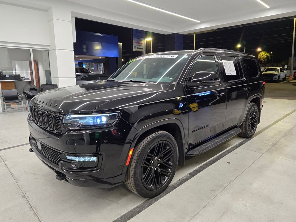 Used 2023 Jeep Wagoneer Series II image 2