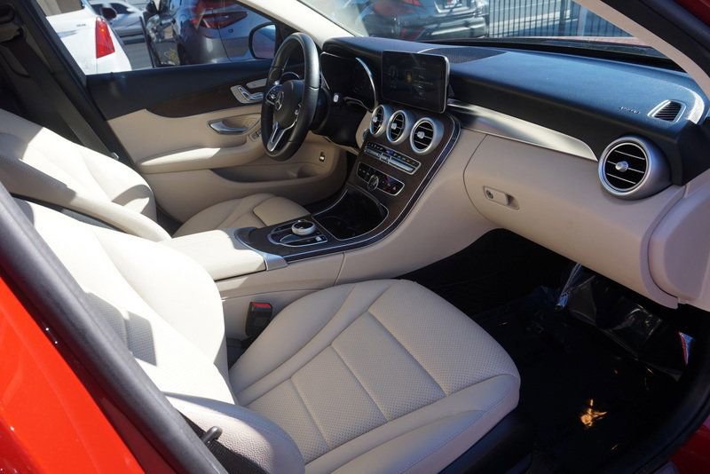Used 2021 Mercedes-Benz C 300 4MATIC Sedan image 26