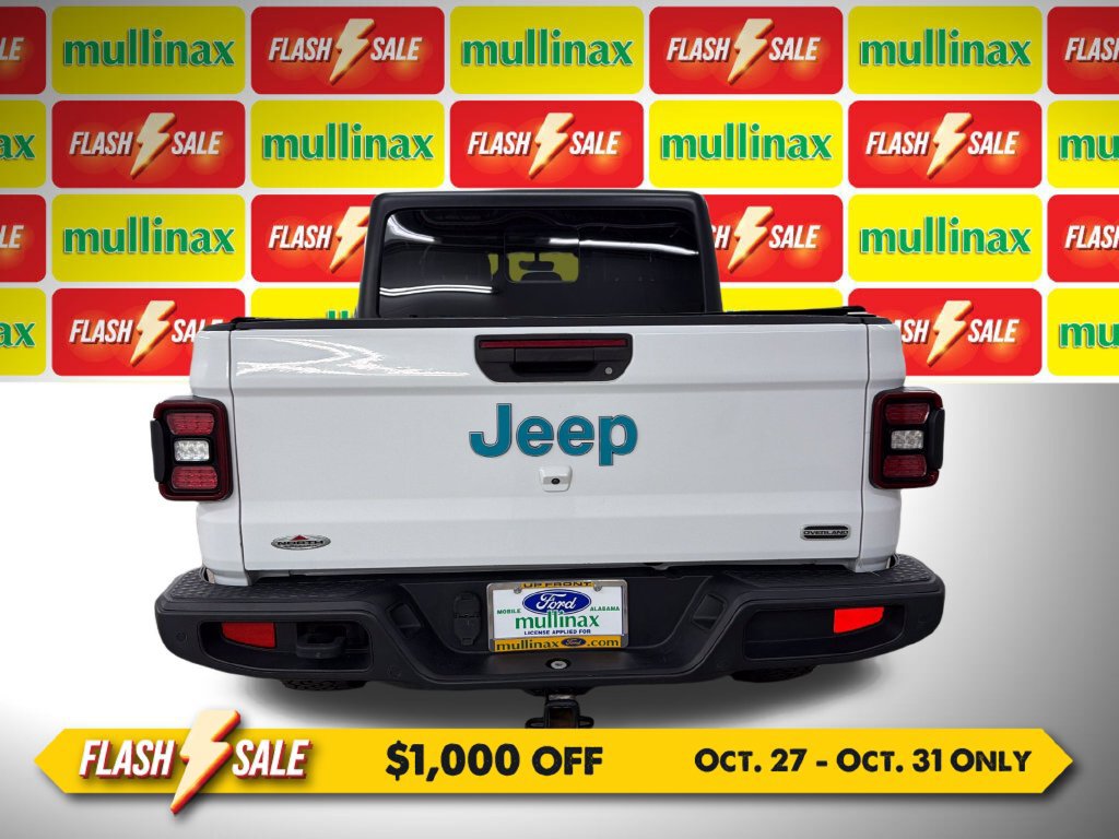 Used 2020 Jeep Gladiator Overland AWD/4WD image 7