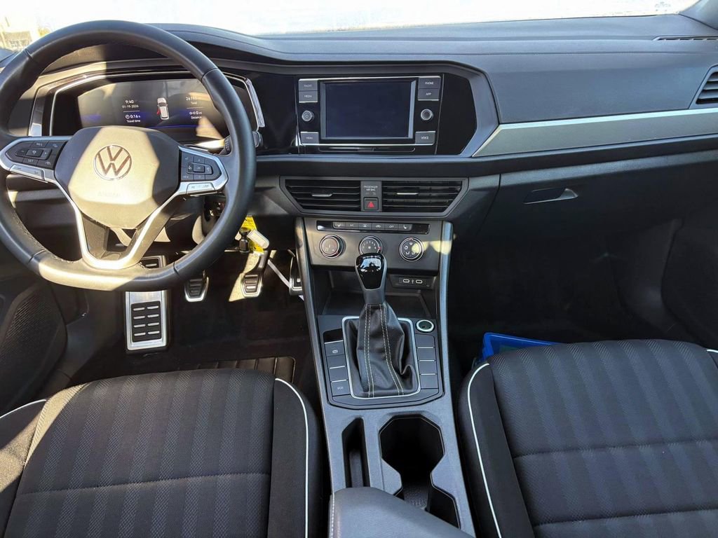 Used 2024 Volkswagen Jetta Sport image 26