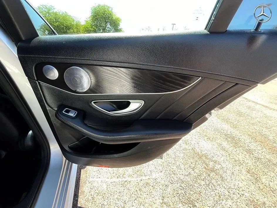 Used 2015 Mercedes-Benz C 300 4MATIC Sedan image 17