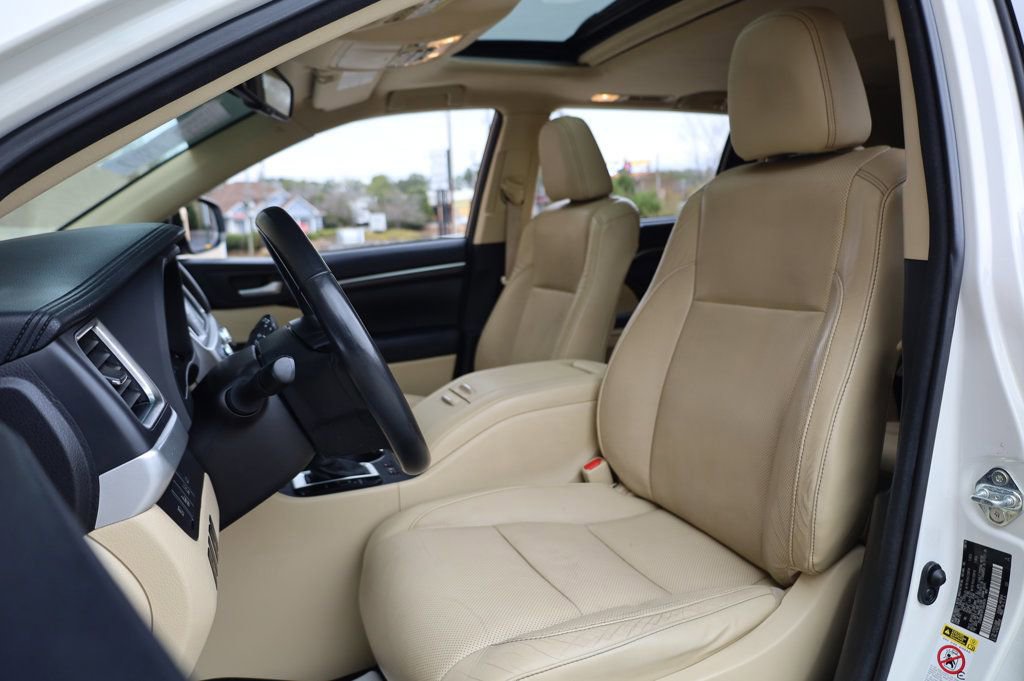 Used 2015 Toyota Highlander Limited image 15