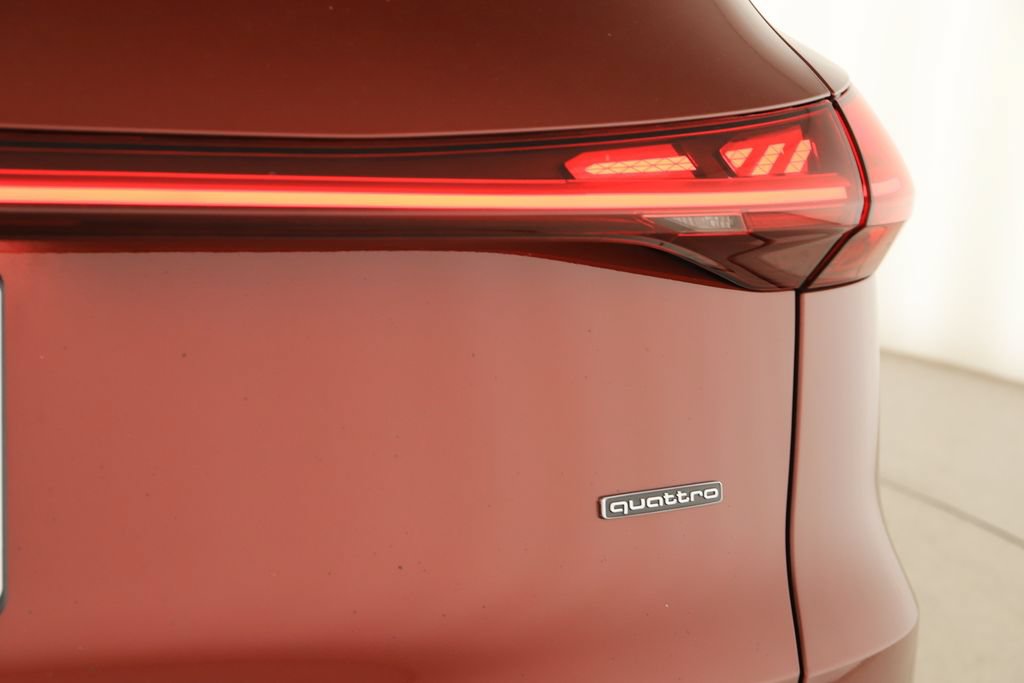 Certified 2025 Audi Q5 Prestige AWD/4WD image 31