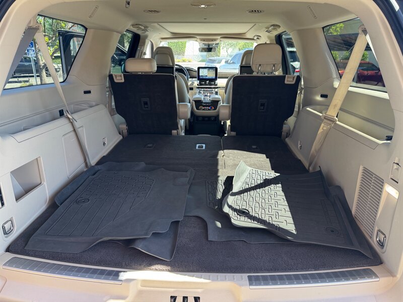 Used 2020 Lincoln Navigator L Reserve w/ Luxury Package AWD/4WD image 17