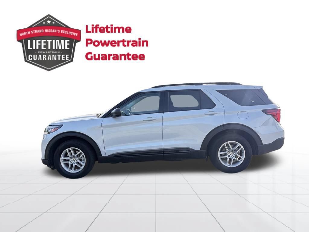 Used 2026 Ford Explorer Active RWD image 2