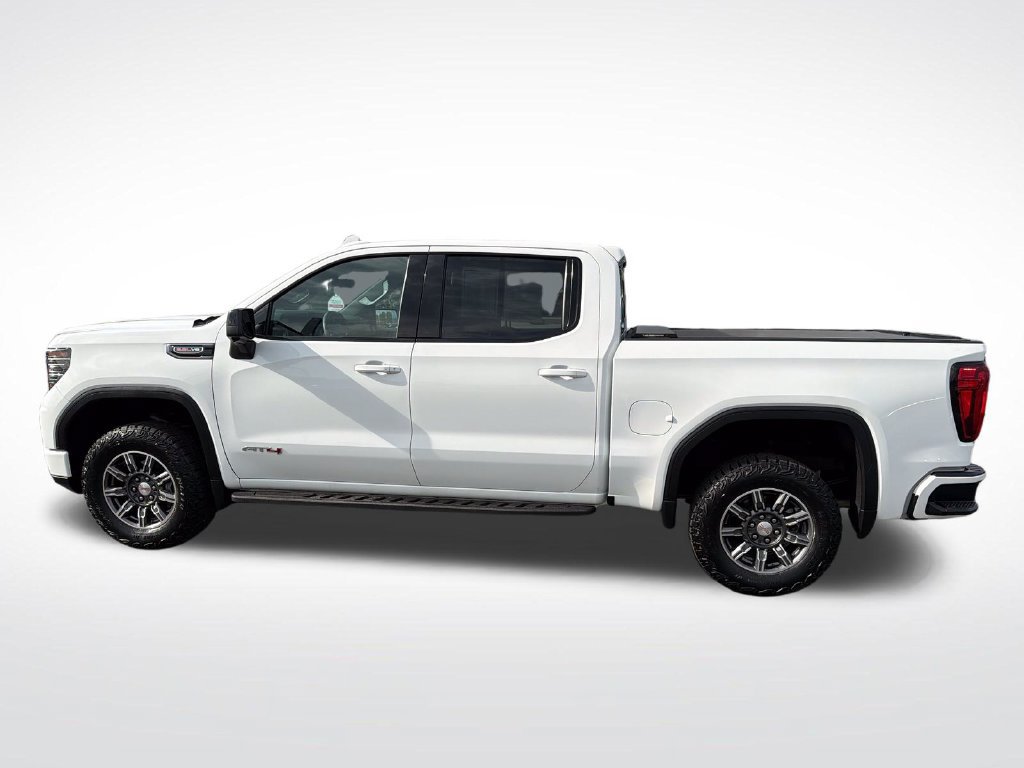 Used 2024 GMC Sierra 1500 AT4 w/ Technology Package AWD/4WD image 12