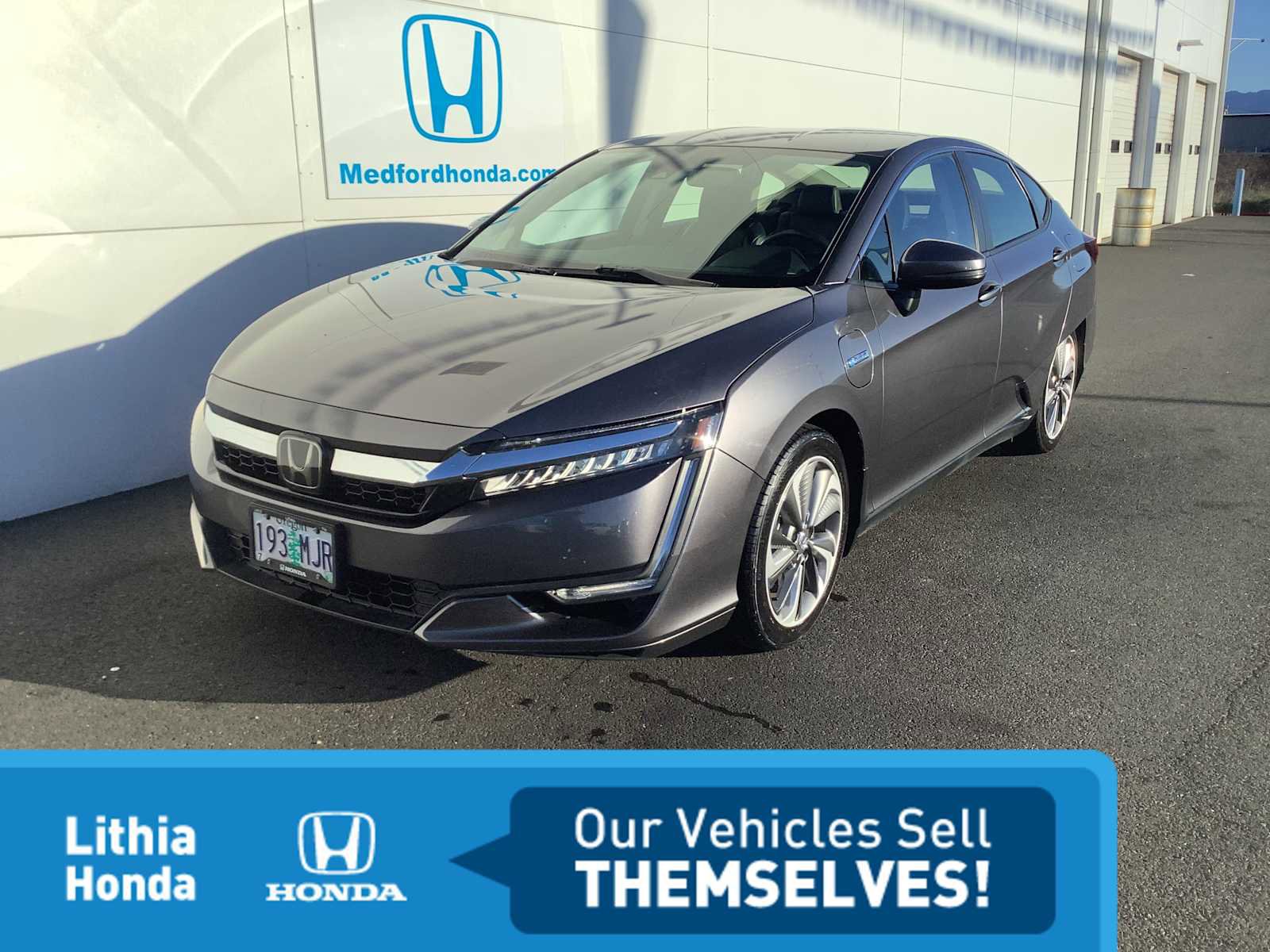 Certified 2020 Honda Clarity Touring image 1