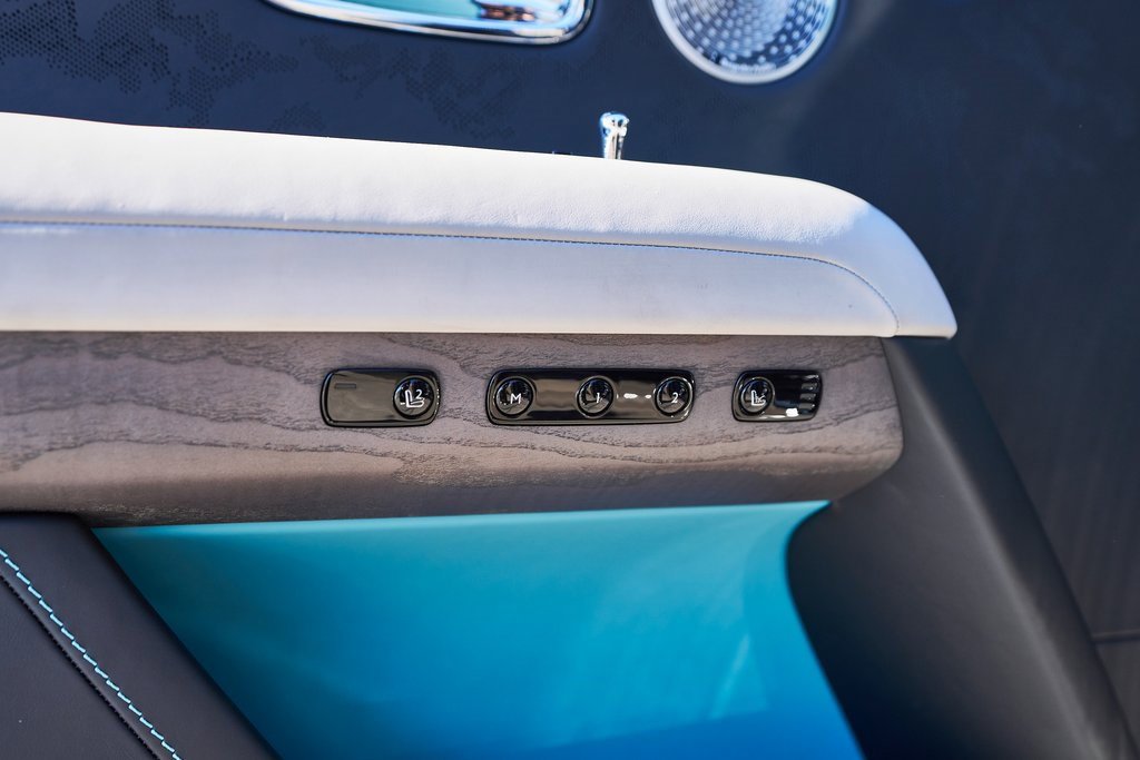 Used 2025 Rolls-Royce Ghost image 36