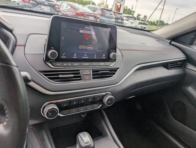 Used 2022 Nissan Altima 2.0 SR FWD image 19