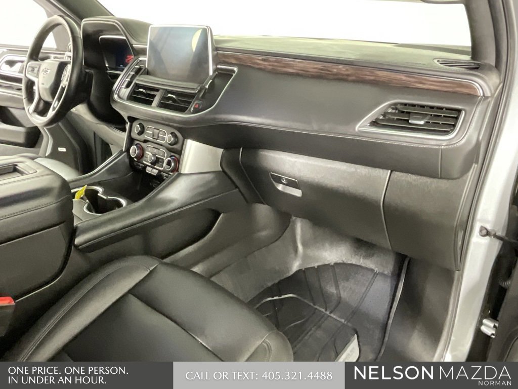 Used 2023 Chevrolet Suburban Z71 w/ Luxury Package image 32