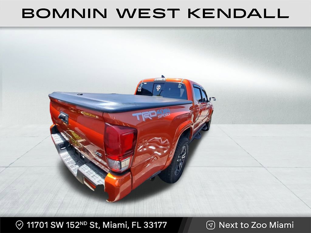 Used 2017 Toyota Tacoma SR image 3
