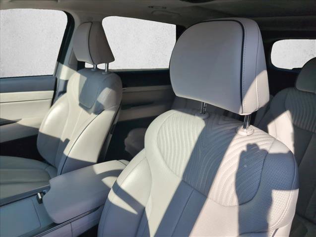 Used 2024 Hyundai Palisade Calligraphy image 10