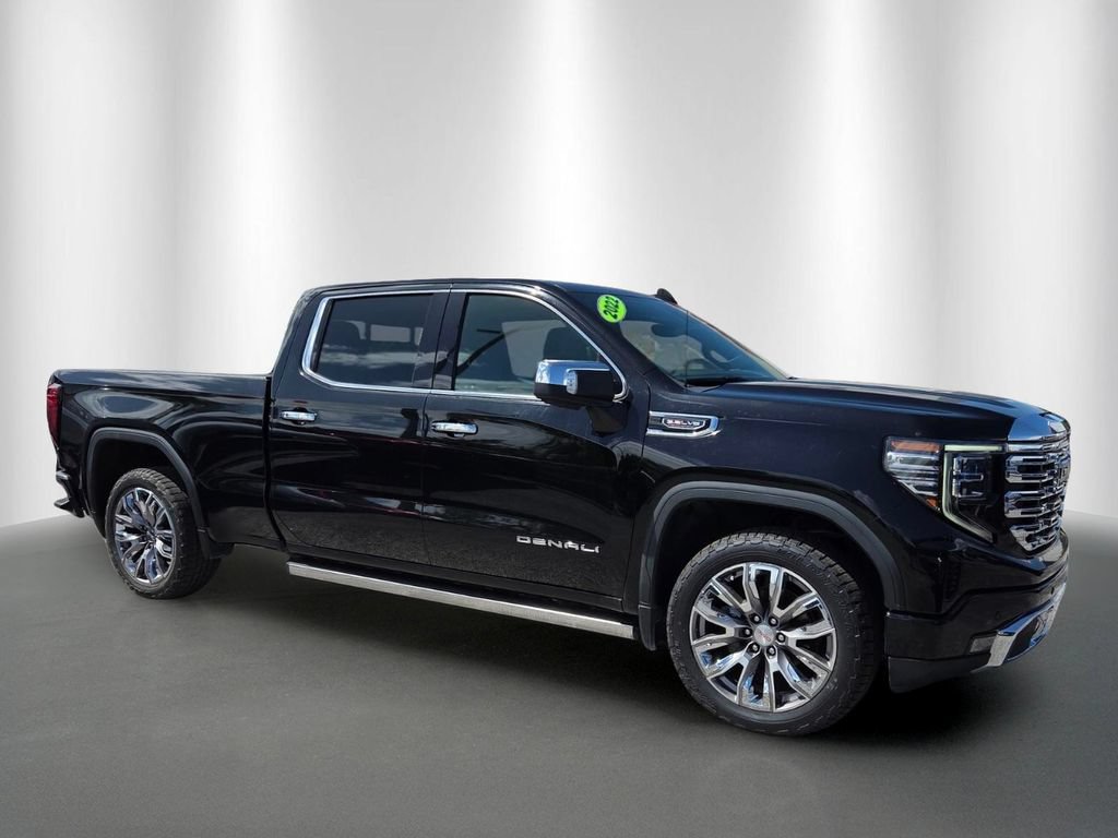Used 2023 GMC Sierra 1500 Denali w/ Denali Reserve Package AWD/4WD image 2