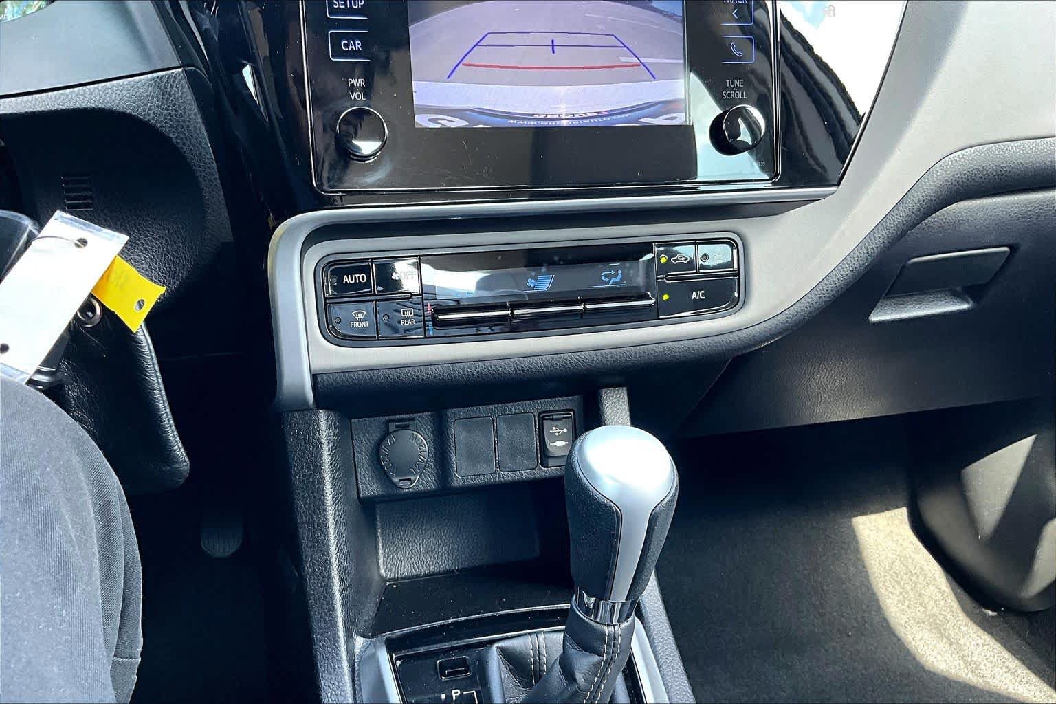 Used 2017 Toyota Corolla LE FWD image 33