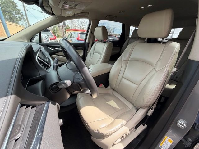 Used 2018 Buick Enclave Essence AWD/4WD image 11