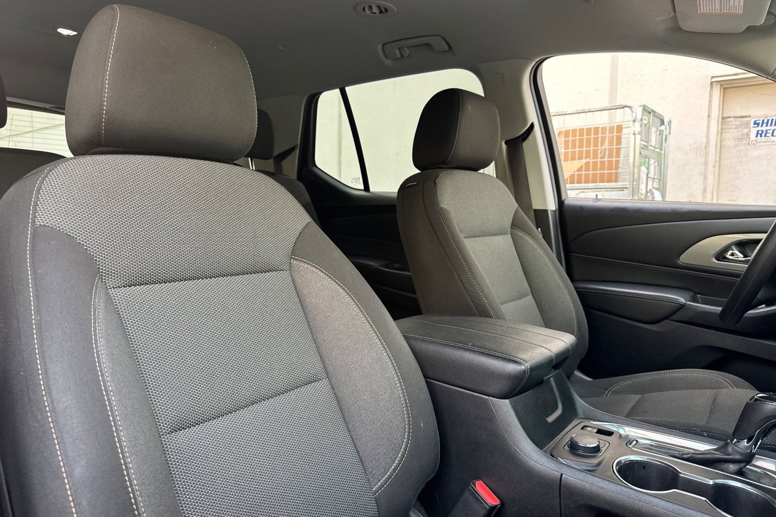 Used 2020 Chevrolet Traverse LS image 30