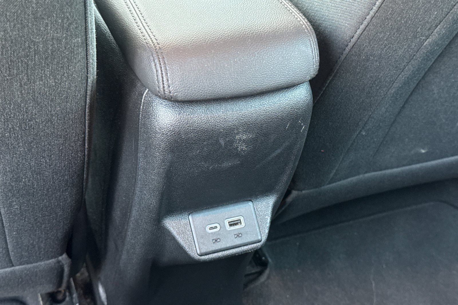 Used 2023 Chevrolet Bolt EUV LT w/ Driver Confidence Package FWD image 41