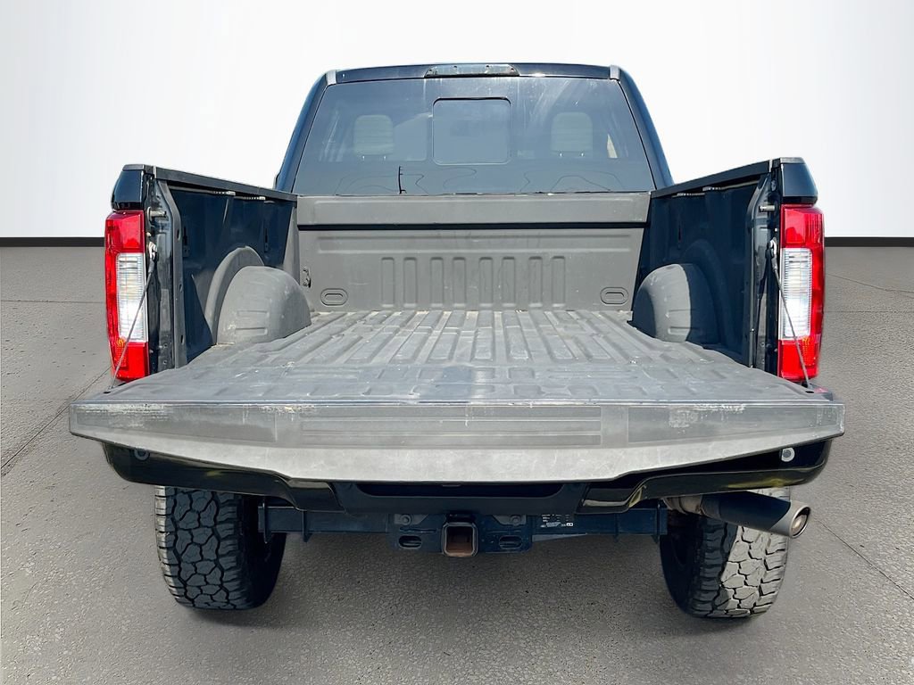 Used 2017 Ford F250 Lariat w/ Lariat Value Package AWD/4WD image 26