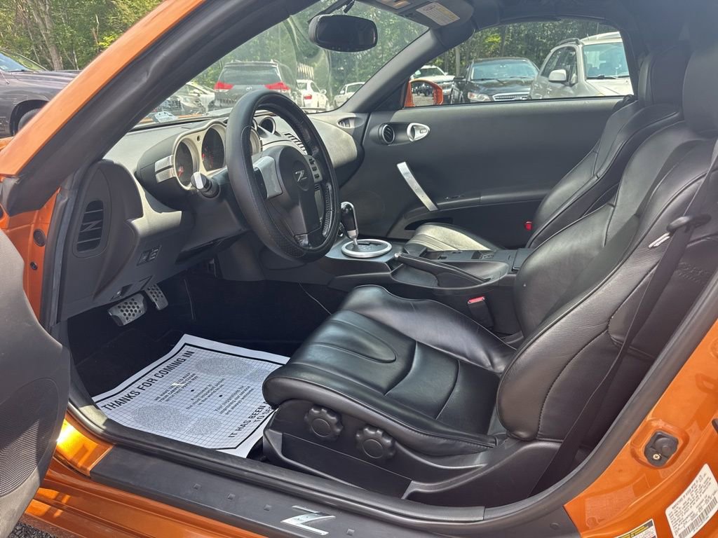 Used 2005 Nissan 350Z Touring RWD image 28