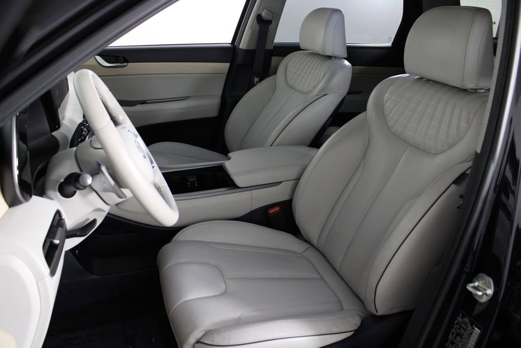 Used 2023 Hyundai Palisade Limited image 21