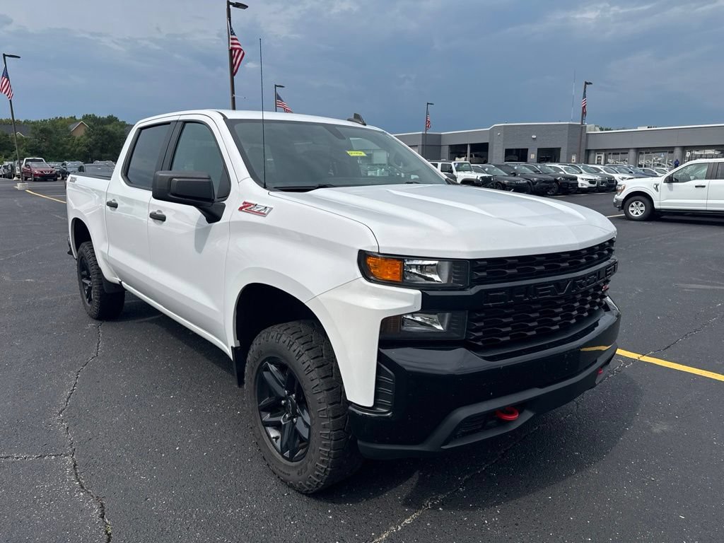 Used 2020 Chevrolet Silverado 1500 Custom Trail Boss w/ Custom Convenience Package AWD/4WD image 3