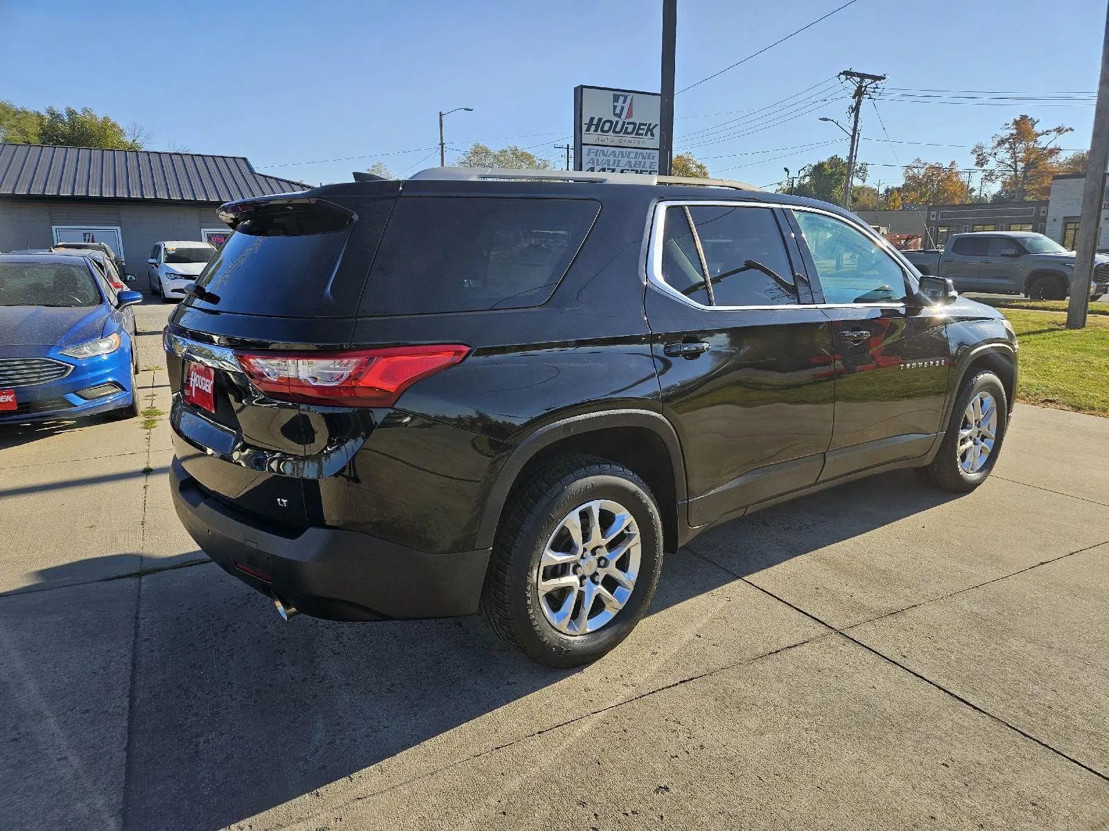 Used 2018 Chevrolet Traverse LT image 6
