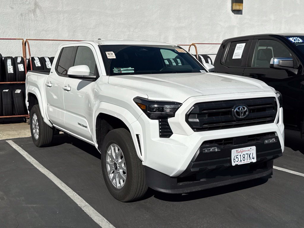 Used 2026 Toyota Tacoma SR5 RWD image 1