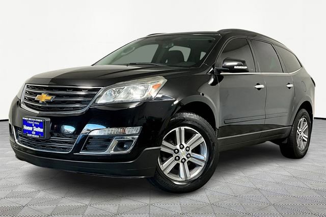 Used 2017 Chevrolet Traverse LT image 2