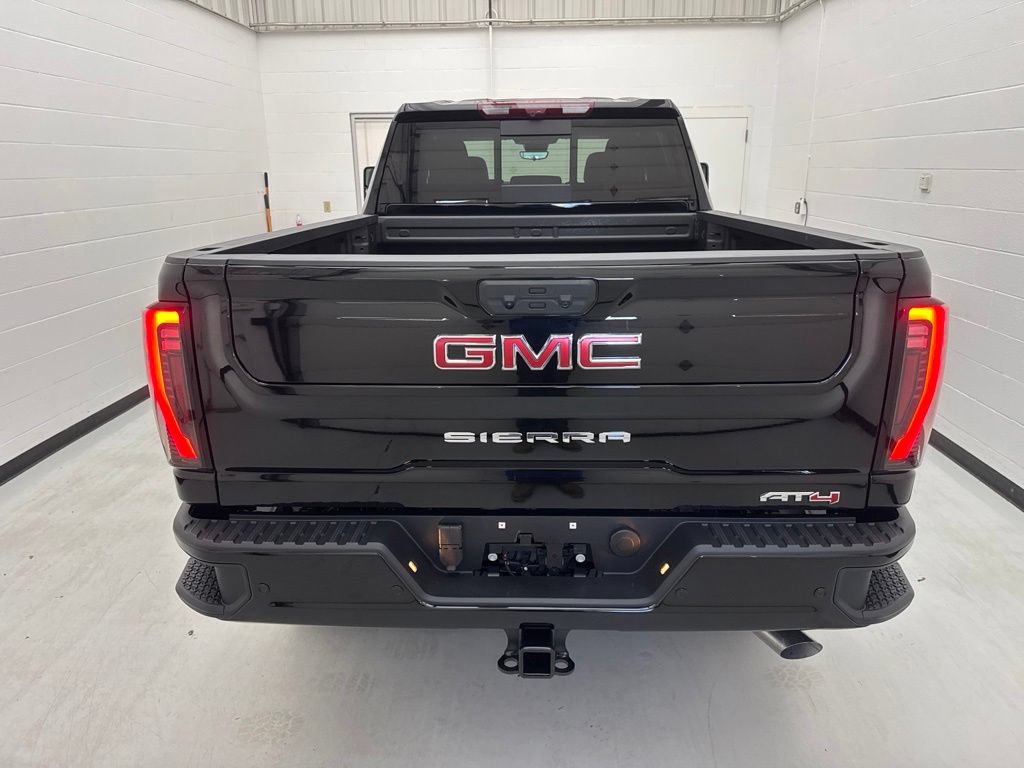 New 2026 GMC Sierra 2500 AT4 w/ AT4 Premium Plus Package AWD/4WD image 5