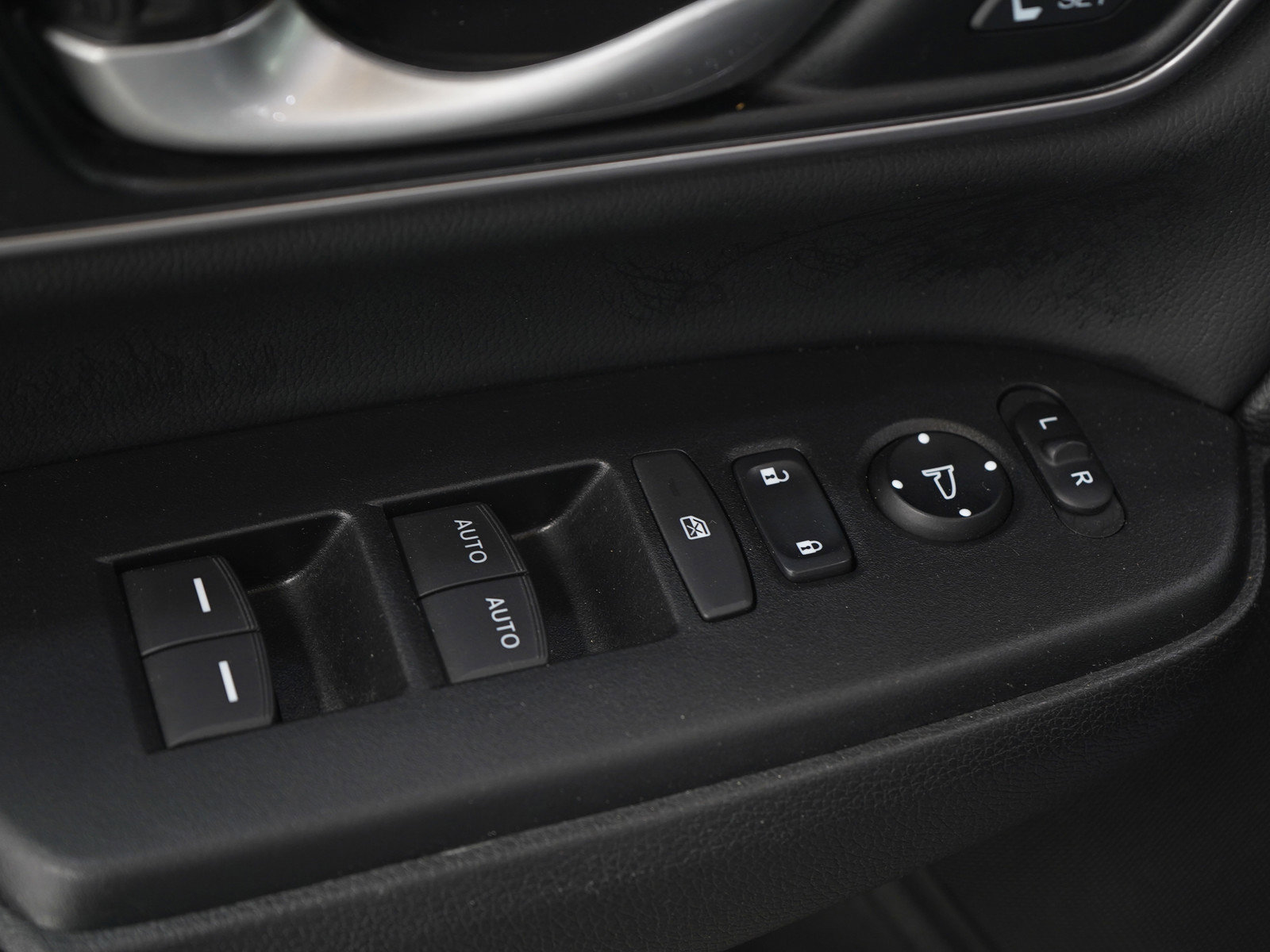 Used 2021 Honda CR-V EX-L image 21