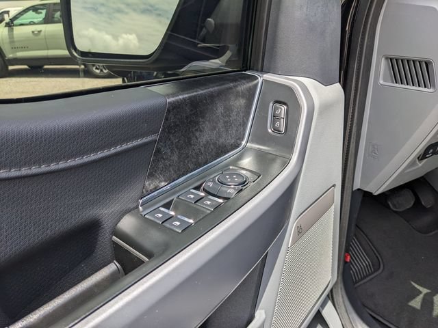 Used 2025 Ford F150 Lightning Flash AWD/4WD image 21