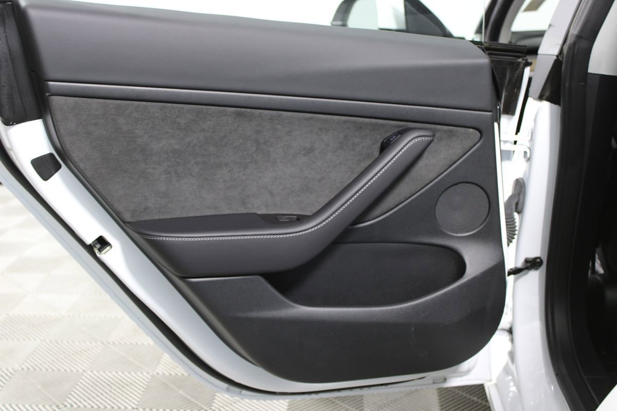 Used 2023 Tesla Model 3 Standard Range RWD image 19