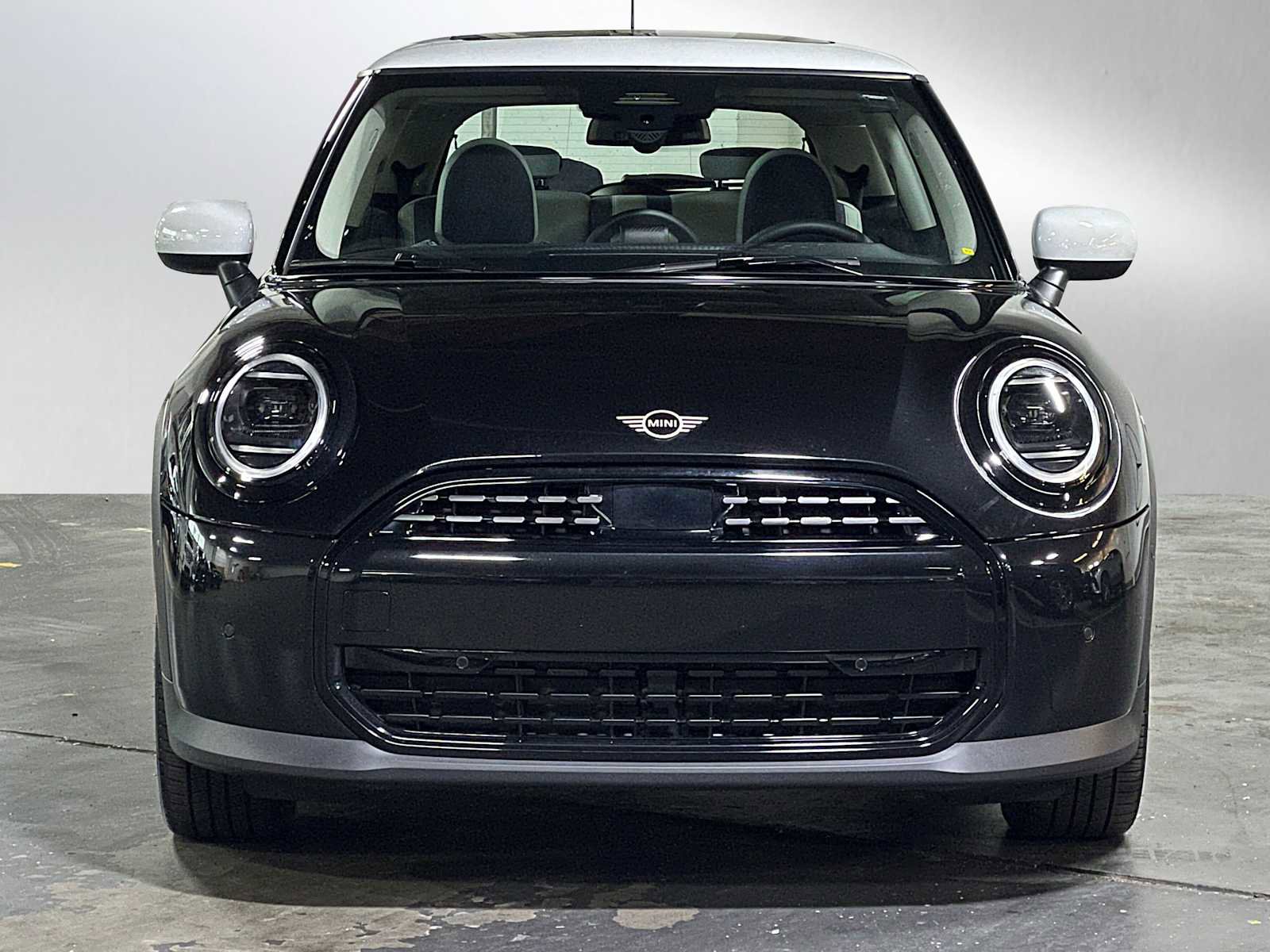 Used 2026 MINI Cooper 2-Door Hardtop FWD image 8