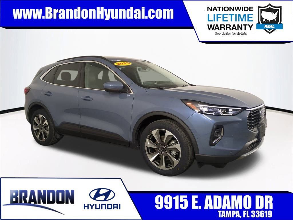 Used 2023 Ford Escape Platinum w/ Premium Technology Package image 1