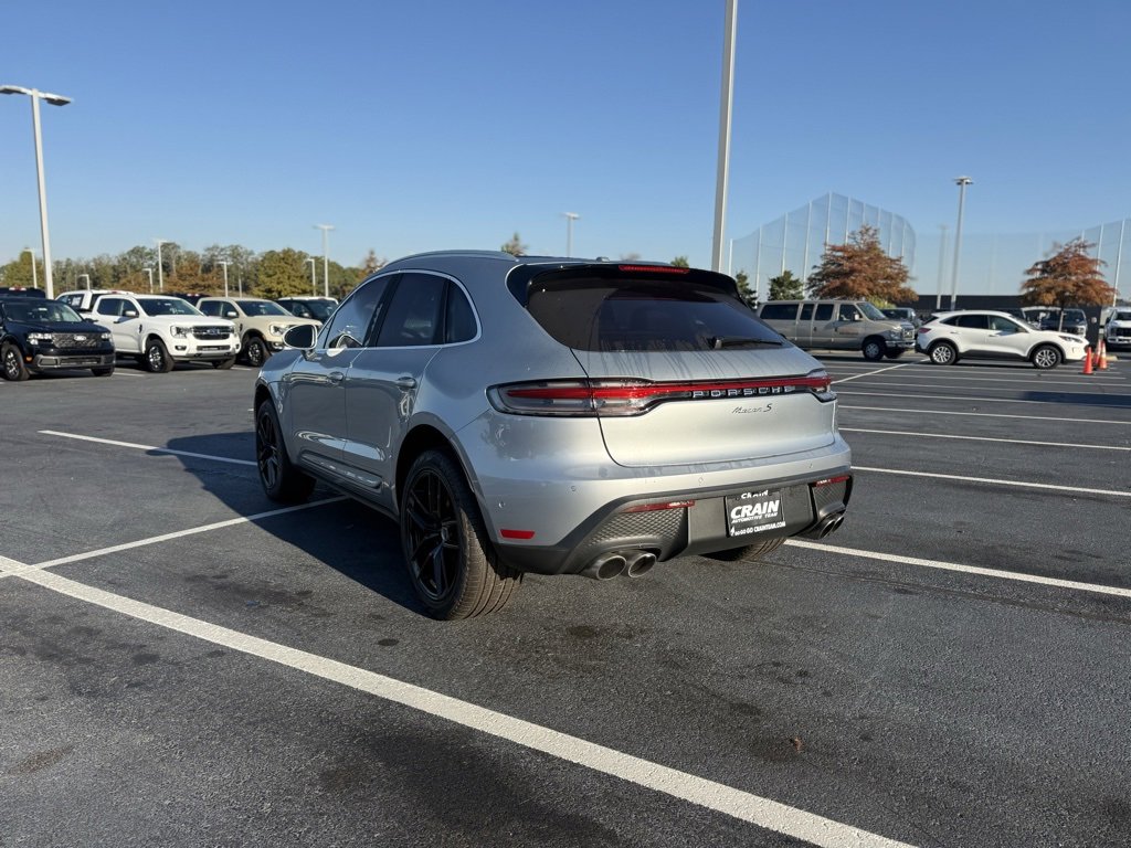 Used 2022 Porsche Macan S w/ Premium Package Plus image 5