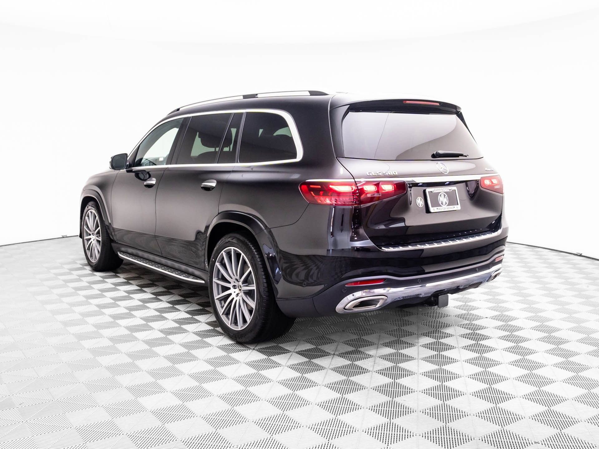 New 2026 Mercedes-Benz GLS 580 4MATIC image 3