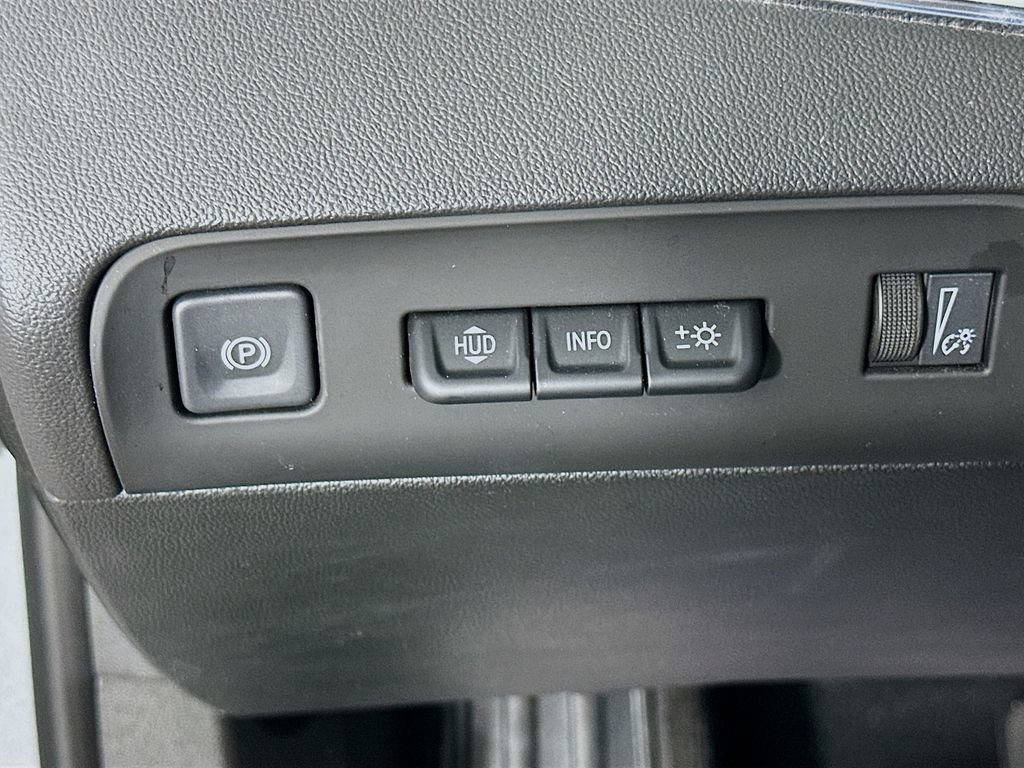 Used 2023 Buick Enclave Premium w/ Experience Buick Package FWD image 15