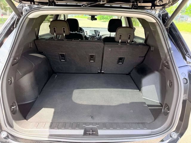 Used 2020 Chevrolet Equinox LT w/ Driver Convenience Package AWD/4WD image 12
