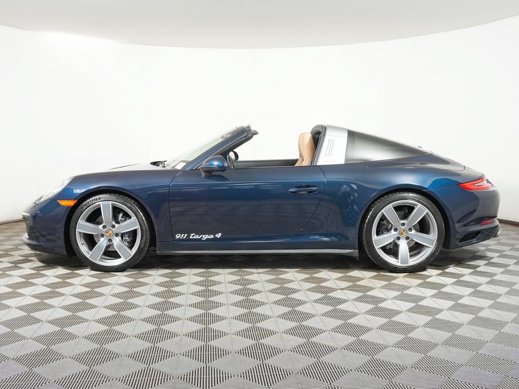 Certified 2017 Porsche 911 Targa 4 AWD/4WD image 2