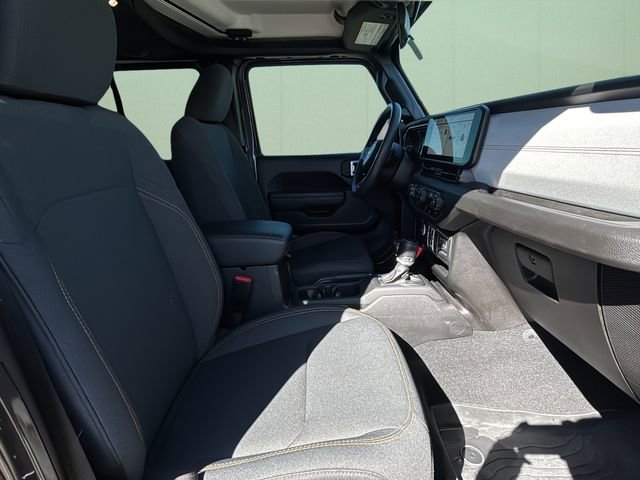 Certified 2024 Jeep Gladiator Sport AWD/4WD image 40