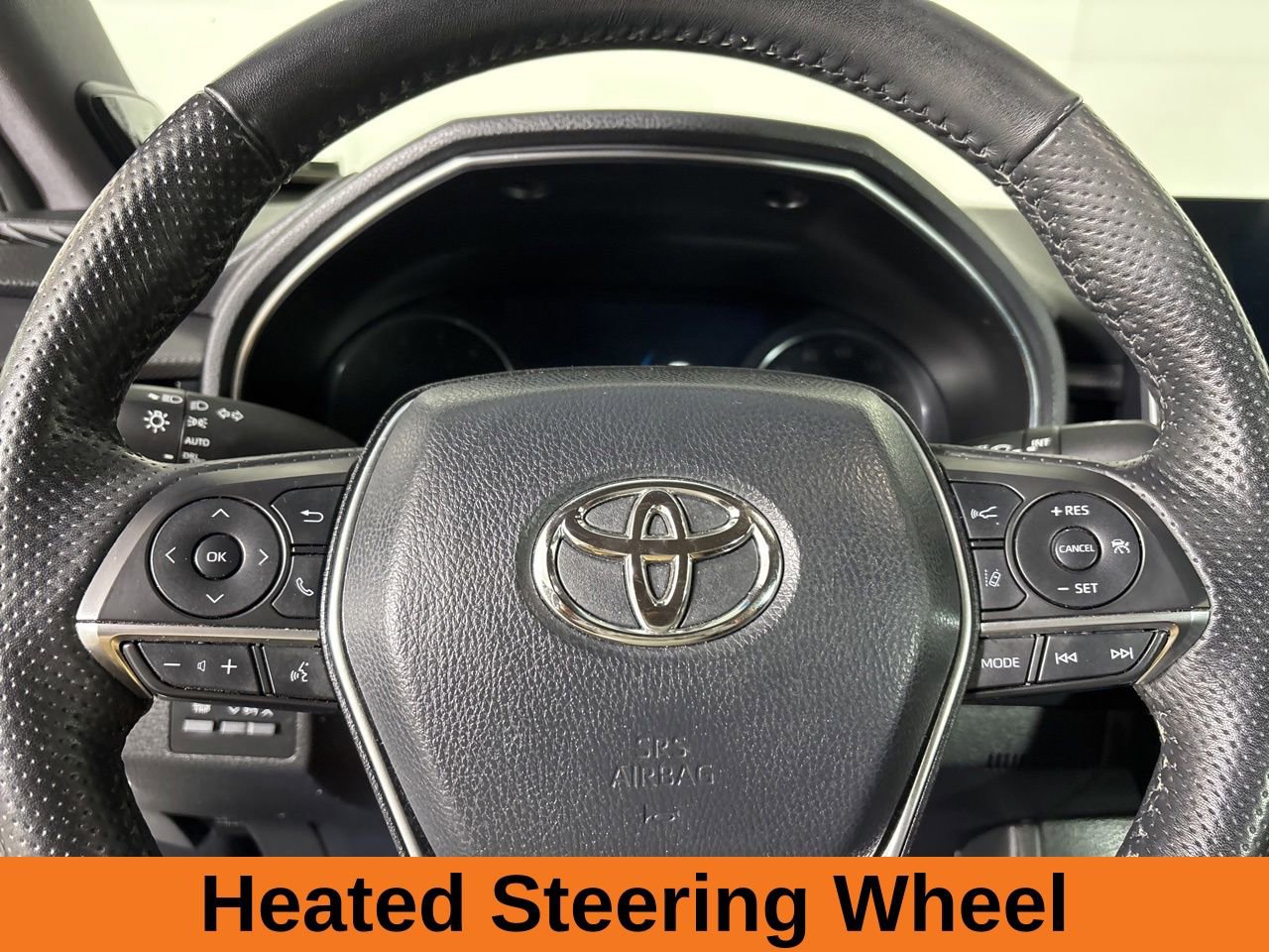 Used 2019 Toyota Avalon Touring FWD image 16
