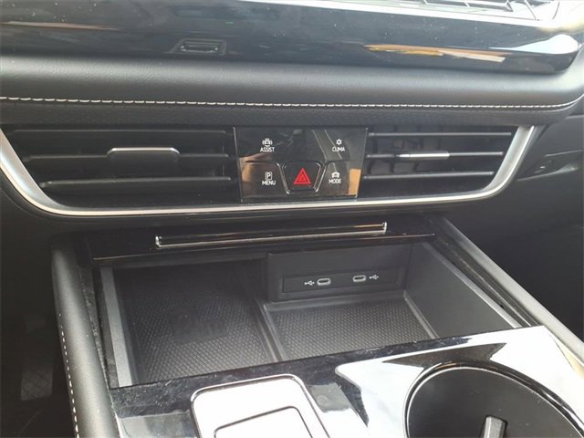 Used 2024 Volkswagen Atlas SE image 21